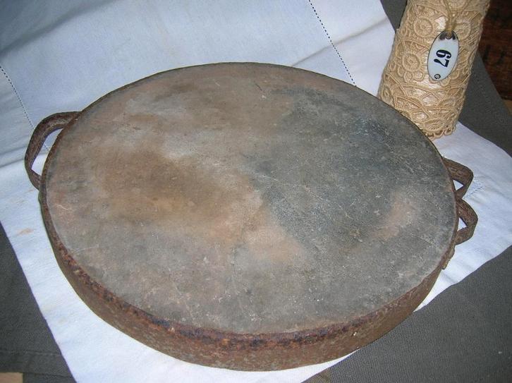 stoere brocante warmhoudplaat warmhoudsteen doorsnede 26 cm., Antiek en Kunst, Curiosa en Brocante, Ophalen of Verzenden