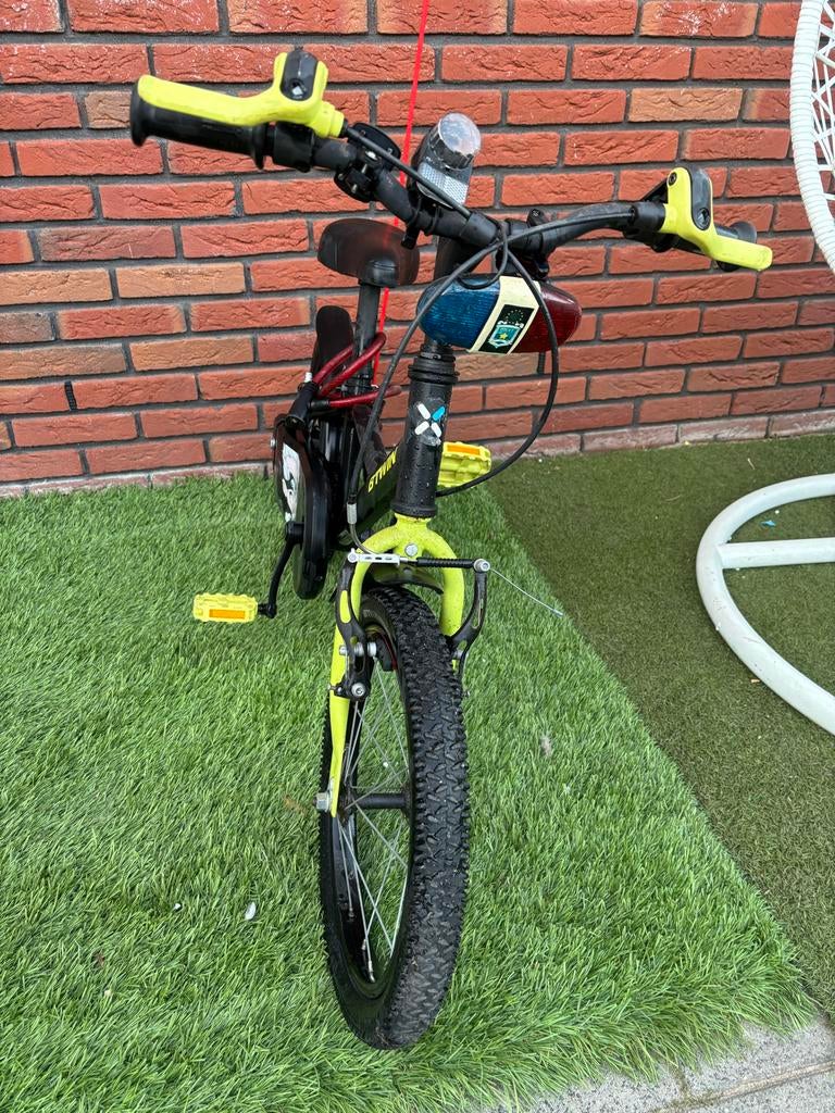 B'TWIN DISCOVER Kinderfiets 16 inch, Fietsen en Brommers, Fietsen | Kinderfietsjes, Ophalen of Verzenden, Gebruikt, Terugtraprem