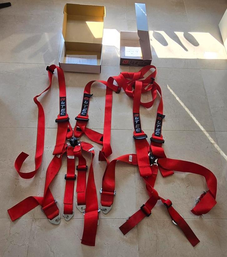 Ltec 6 punts gordels rood l-tec sparco schroth qsp omp trs, Auto-onderdelen, Interieur en Bekleding, Alfa Romeo, Amerikaanse onderdelen