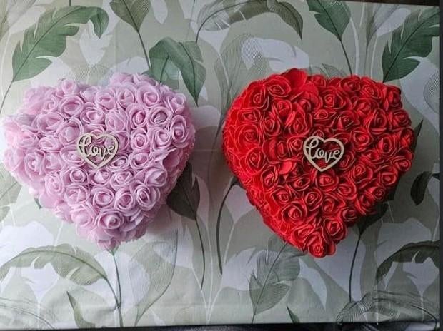 Hartvormige Rozen Cadeaubox - Liefdevol Geschenk (Moederdag), Ophalen of Verzenden, Nieuw