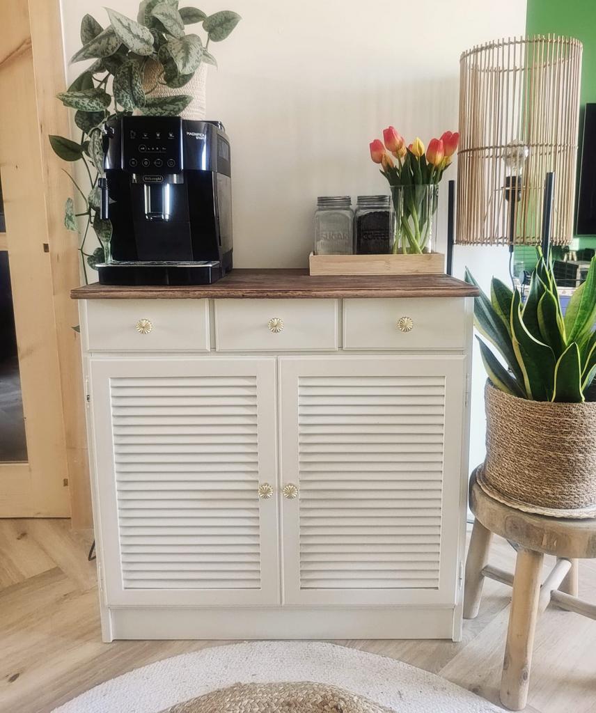 Mooie kast met unieke houtlook (massief hout), Zo goed als nieuw, 25 tot 50 cm, Met deur(en), 50 tot 100 cm