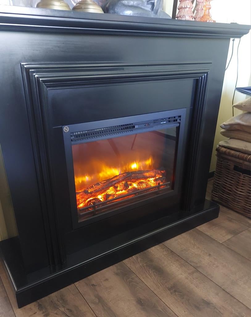 Elektrische kachel + schouw, Huis en Inrichting, Haarden, Elektrische haard, Ophalen of Verzenden