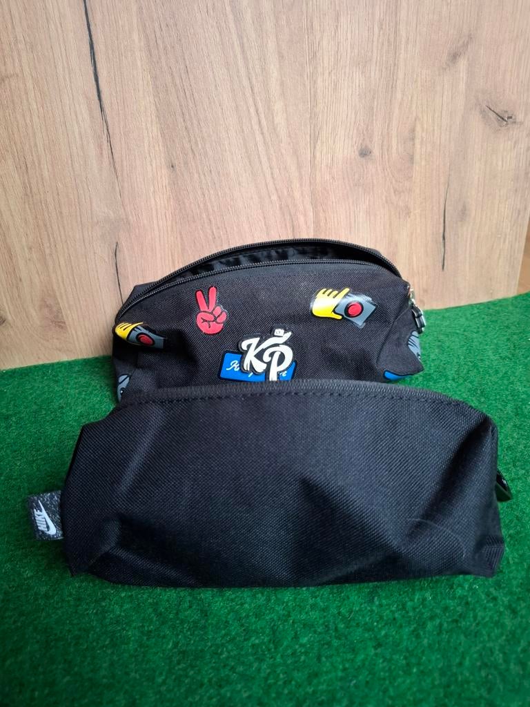 Knolpower en Nike etui, Ophalen, Zo goed als nieuw