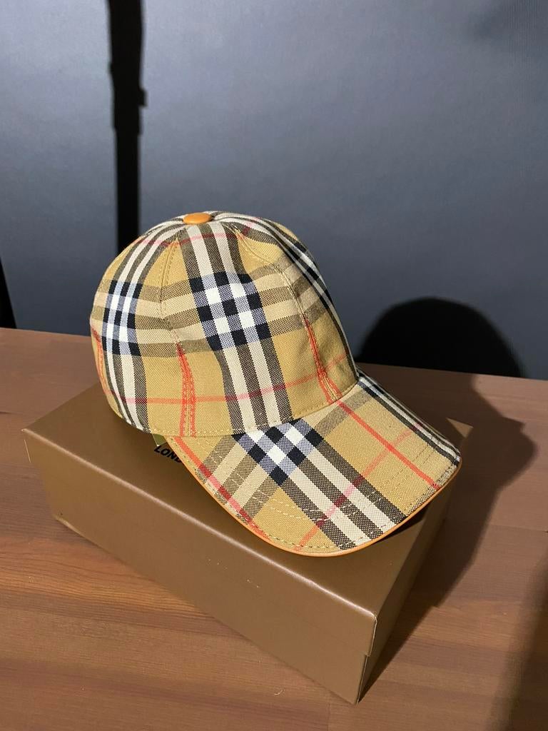 Burberry pet, Kleding | Heren, Hoeden en Petten, Ophalen of Verzenden, Zo goed als nieuw