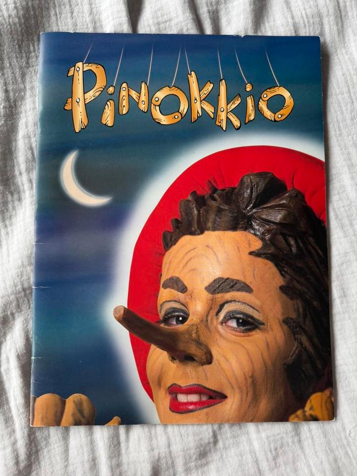 Pinokkio programmaboek - Studio 100 musical, Verzamelen, Efteling, Zo goed als nieuw, Ophalen of Verzenden