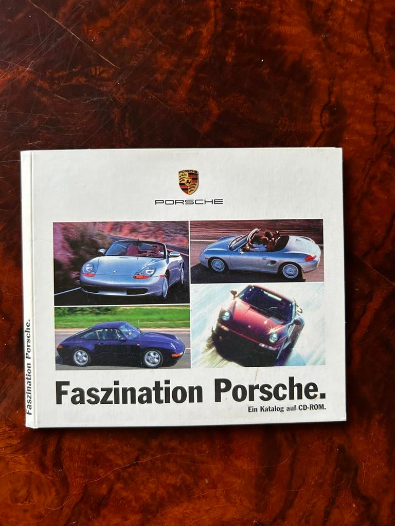 Porsche 996, 993 boekjes , oude folders, Ophalen of Verzenden, Zo goed als nieuw, Porsche