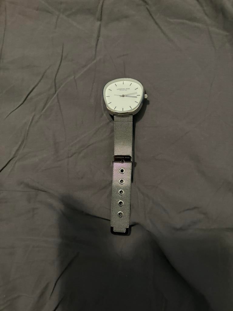 London Fog horloge met zilverkleurige band, Overige merken, Gebruikt, Staal, Polshorloge