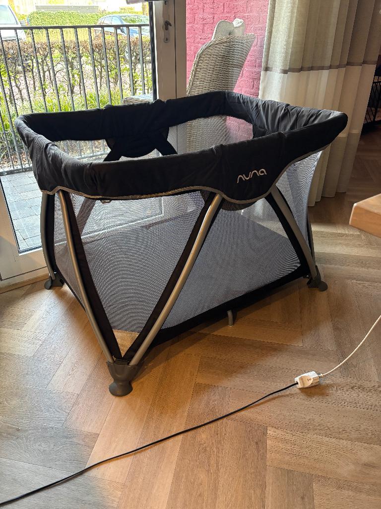 campingbed/reisbedje, Ophalen, Zo goed als nieuw, Reisbedje