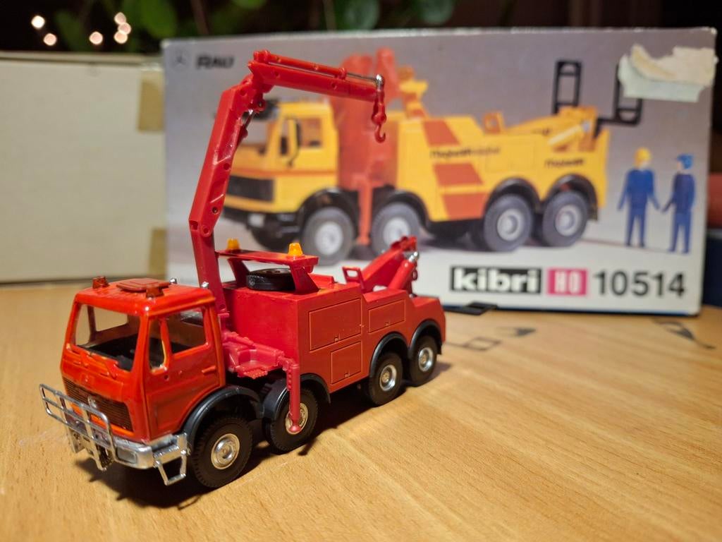 Mercedes Benz Rau Bergefahrzeug mit kran h0 1:87, Ophalen of Verzenden, Zo goed als nieuw, Auto, Overige merken