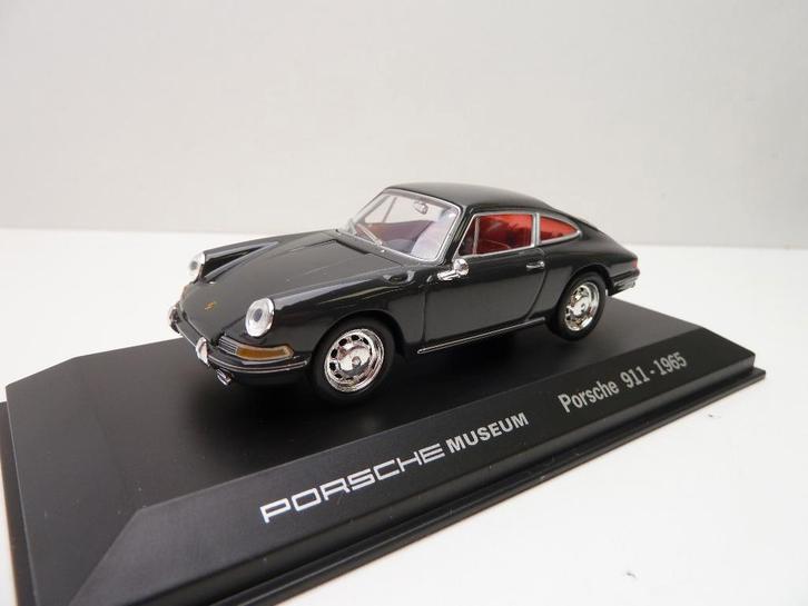 Porsche 911  '' Museum Collectie '', Hobby en Vrije tijd, Modelauto's | 1:43, Zo goed als nieuw, Auto, Overige merken, Ophalen of Verzenden