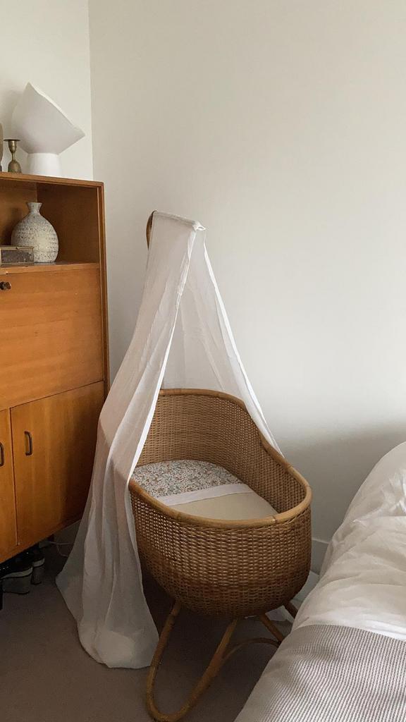 Rieten/rotan wiegje (vintage), Kinderen en Baby's, Babywiegjes en Ledikanten, Ophalen, Zo goed als nieuw, Wieg