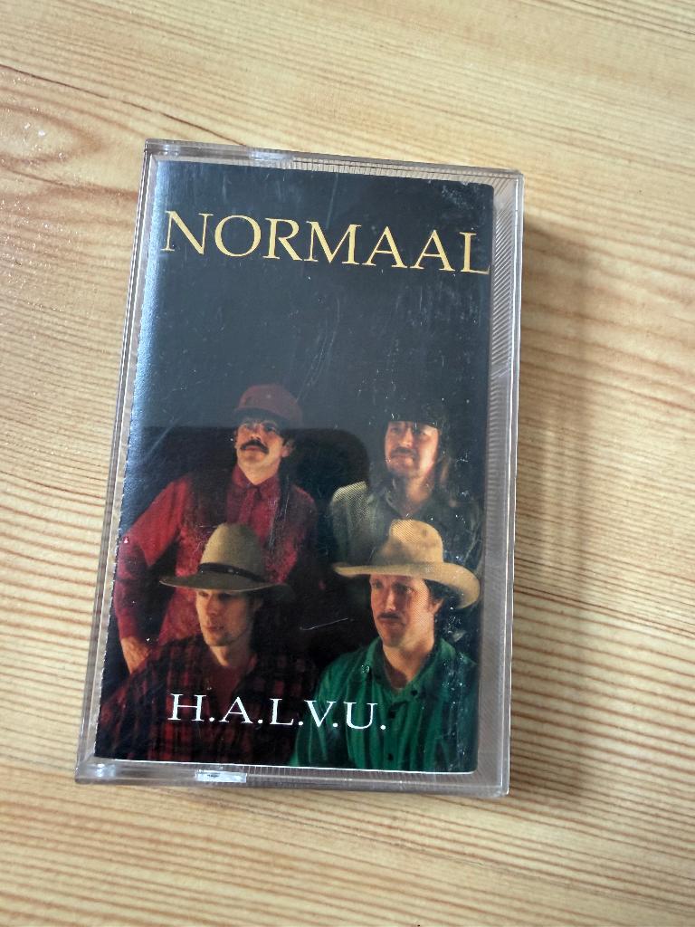 Normaal cassette - H.A.L.V.U.  -  (1991)   CNR records, Gebruikt, 1 bandje, Ophalen of Verzenden, Origineel
