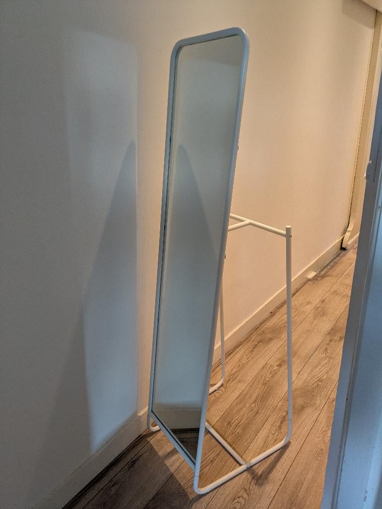 Ikea Knapper staande spiegel, Ophalen, Minder dan 50 cm, Zo goed als nieuw, 150 tot 200 cm