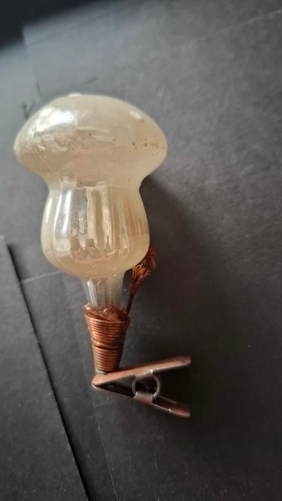 Antieke brocante glazen kerstbal paddestoel knijpertje witte, Diversen, Kerst, Ophalen of Verzenden, Gebruikt