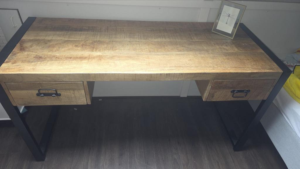 Mango houten bureau met 2 lades (eventueel met stoel), Huis en Inrichting, Bureaus, Ophalen, Overige typen, Gebruikt, Bruin