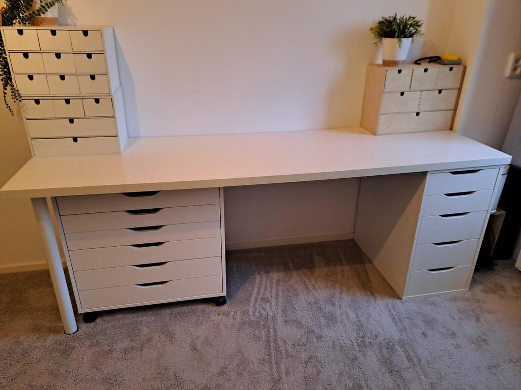 Te koop: Ikea bureau, Ophalen, Gebruikt
