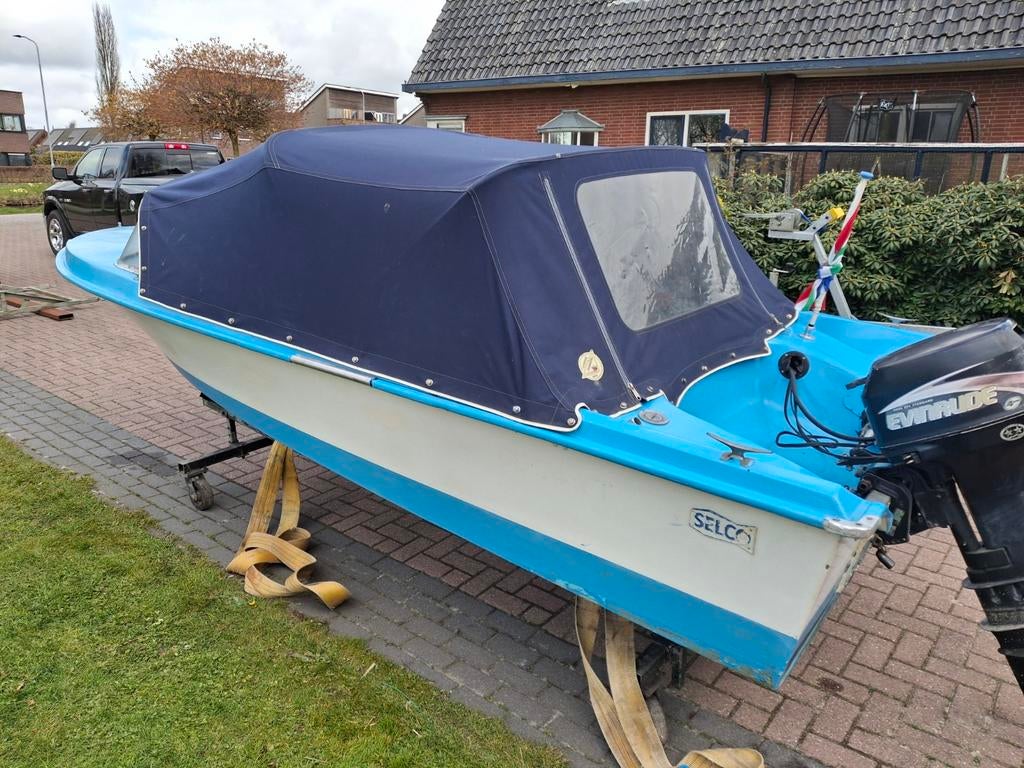 Mooie selco met 9,9pk evinrude 4takt elektrisch gestart, Watersport en Boten, Ophalen, Zo goed als nieuw, Minder dan 70 pk, 3 tot 6 meter
