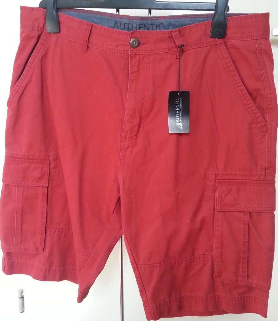 Nieuwe Bermuda cargo heren rood Authentic maat 54, Kleding | Heren, Broeken en Pantalons, Nieuw, Ophalen of Verzenden, Rood, Authentic