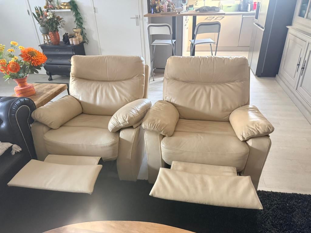 2 leren Fauteuls, Ophalen, Zo goed als nieuw, 75 tot 100 cm, 50 tot 75 cm
