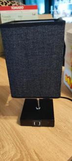 Nachtkast lamp met usb poorten, Huis en Inrichting, Lampen | Tafellampen, Ophalen, Nieuw