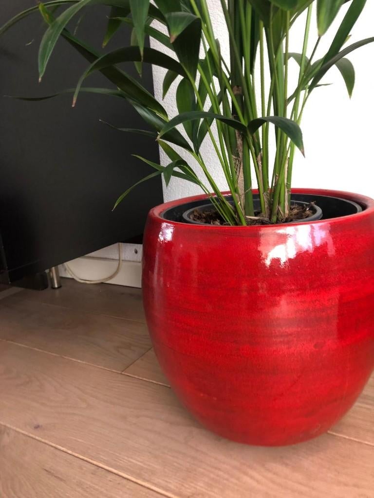 GEZOCHT Rode Bloempot MICA, 25 tot 40 cm, Overige materialen, Rond, Nieuw