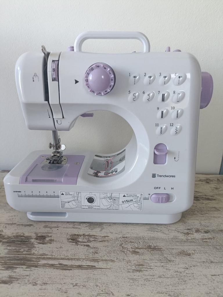 Crafts&Co Naaimachine voor Kinderen en Beginners, Hobby en Vrije tijd, Naaimachines en Toebehoren, Ophalen, Nieuw, Naaimachine