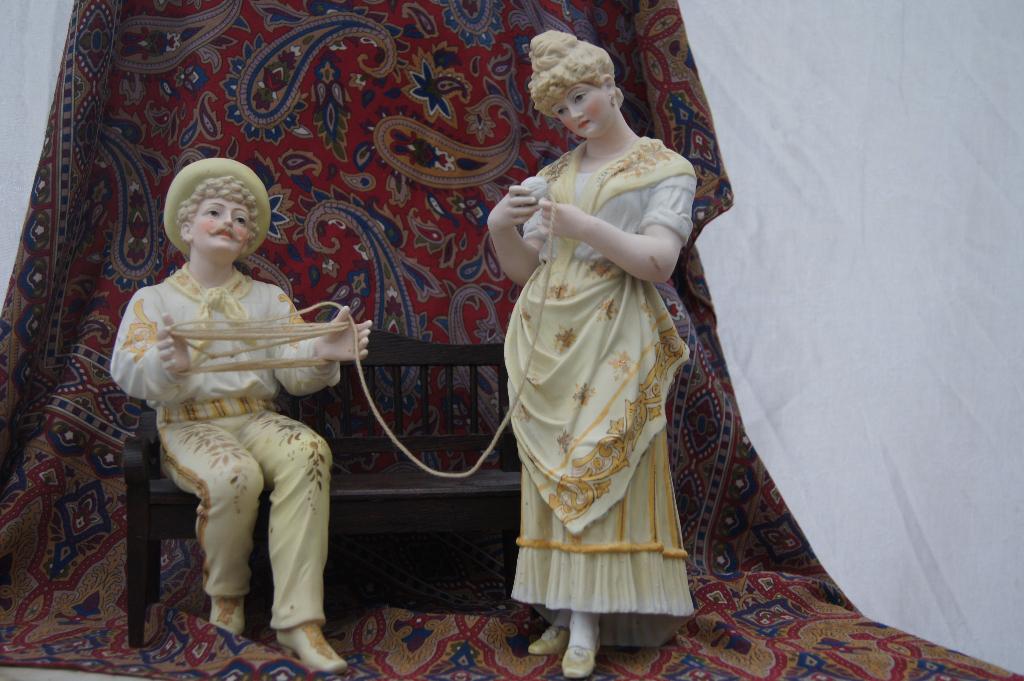 Man / vrouw zittend op een bankje, Ophalen, Gebruikt, Mens