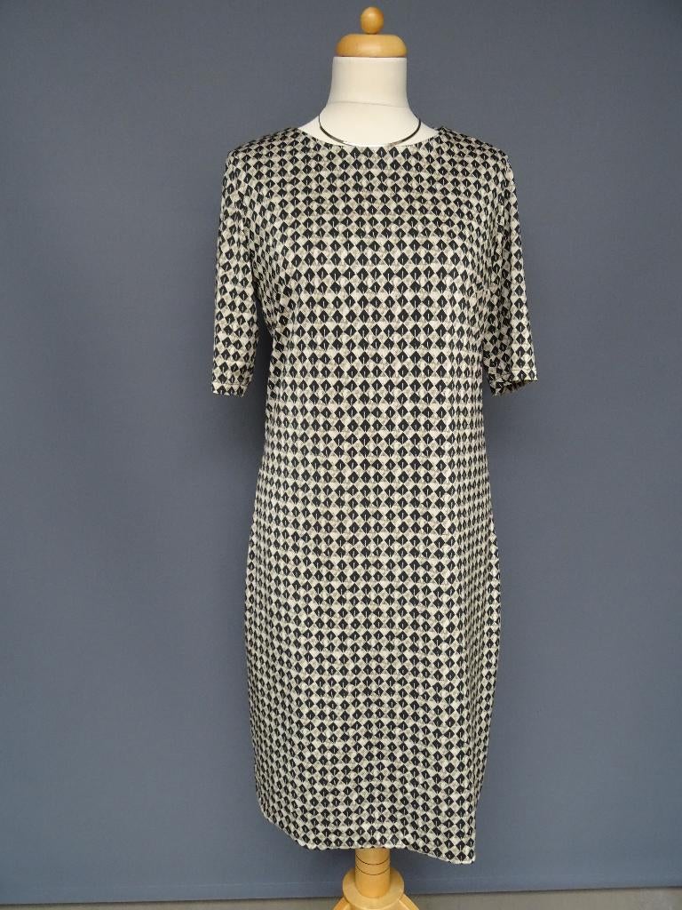 LILYTIME maat 40, jurk met grafische print., Kleding | Dames, Maat 38/40 (M), Zwart, Ophalen of Verzenden, Zo goed als nieuw