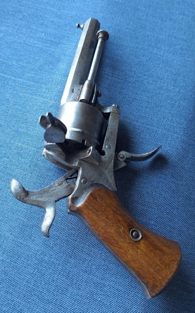 Antiek Frans revolvertje 4., Verzenden