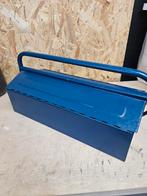 Gereedschapskist met gereedschap, Ophalen, Gevuld