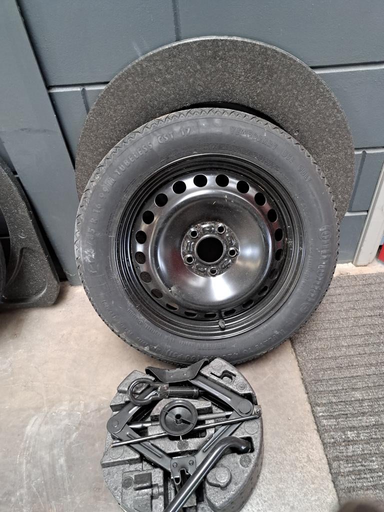 Krikset  compleet focus fiesta 5 gaats, Ophalen of Verzenden, Garagekrik