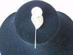 Salvatore Ferragamo broche. Salvatore Ferragamo., Overige materialen, 4 tot 7 cm, Ophalen of Verzenden, Zo goed als nieuw