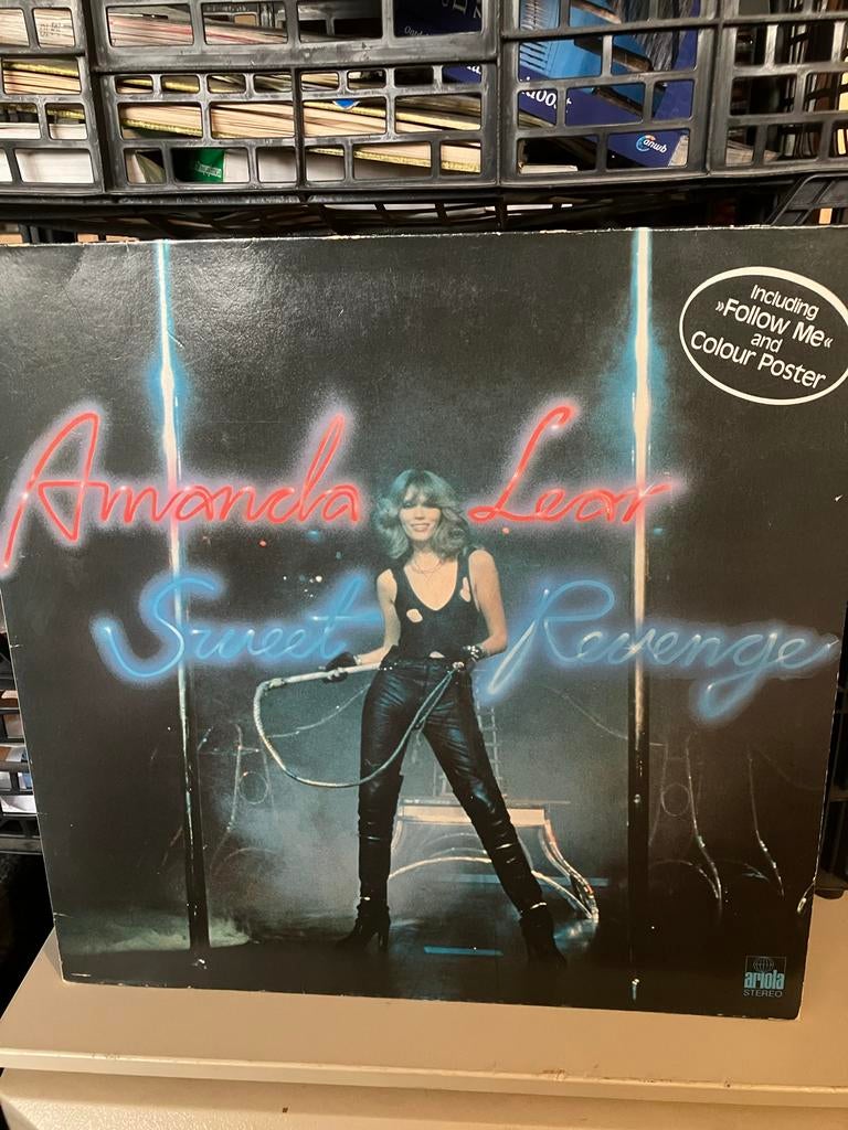 Amanda Lear - Sweet Revenge LP, Cd's en Dvd's, Vinyl | Pop, Gebruikt, Inclusief poster, Ophalen of Verzenden, 1970 - 1979