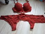 Hunkemöller I am Danielle set 80D & L, Hunkemöller, Ophalen of Verzenden, Rood, Setje