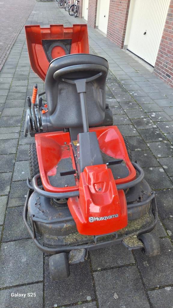 Husqvarna Rider 11 Zitmaaier - maaidek slecht, Ophalen, Gebruikt, Versnellingen, 90 tot 120 cm