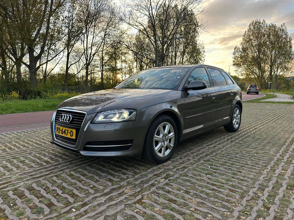 Audi A3 1.2TFSI 77KW SB 2011 Grijs cruise/trekhaak/stoelverw, Auto's, Audi, Particulier, A3, ABS, Airconditioning, Bi-Xenon koplampen