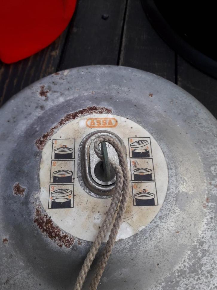 ASSA camper of boot kluis / safe, Huis en Inrichting, Brandblussers en Brandkasten, Gebruikt, Brandkast, Ophalen of Verzenden