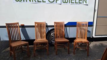 Teakhouten eetkamerstoelen | 4 stuks voor 37,50 beschikbaar voor biedingen