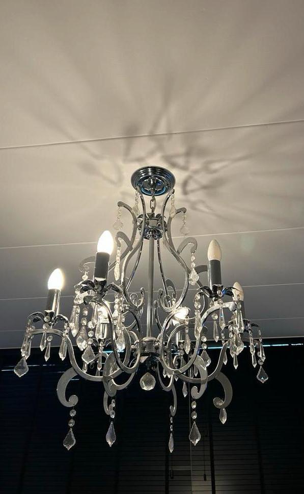 2 x  Elegante kroonluchter met kristallen details, Huis en Inrichting, Lampen | Kroonluchters, Zo goed als nieuw, Metaal, Ophalen of Verzenden