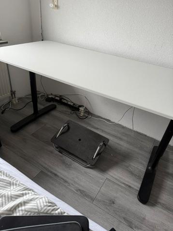 Bureau bekant - afbeelding 1