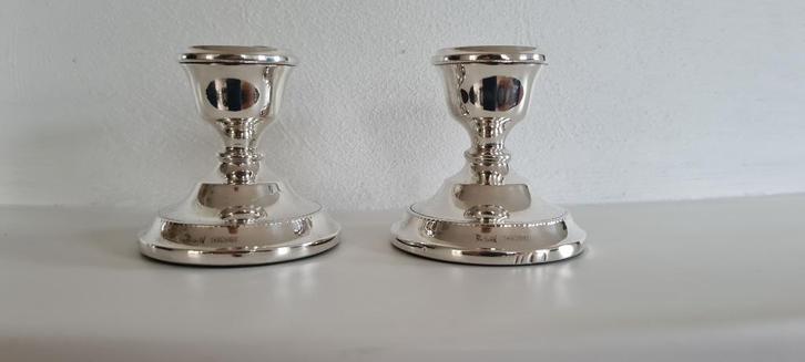 2 Antieke Engelse Zilveren Kandelaren hoogte 7 cm., Antiek en Kunst, Antiek | Goud en Zilver, Zilver, Ophalen of Verzenden