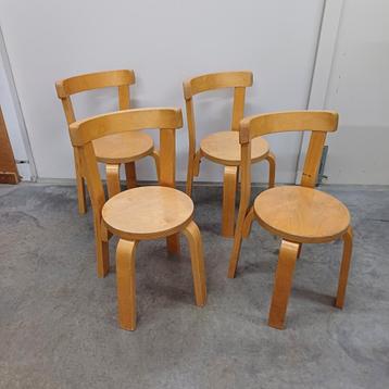 4 x vintage design schoolstoelen stoelen ( ikea frosta ? ) beschikbaar voor biedingen