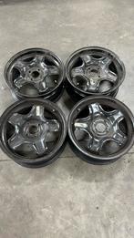 Dacia logan staal 16 inch met sensoren velgen winterbanden, Ophalen, Dacia