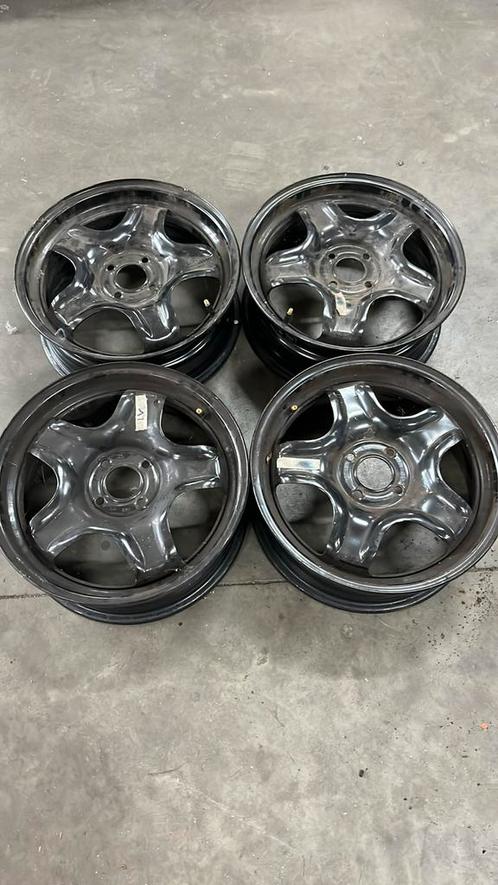 Dacia logan staal 16 inch met sensoren velgen winterbanden, Auto-onderdelen, Overige Auto-onderdelen, Dacia, Ophalen