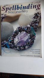 Spellbinding Bead Jewellery  - juwelen maken met kralen., Hobby en Vrije tijd, Ophalen of Verzenden, Zo goed als nieuw