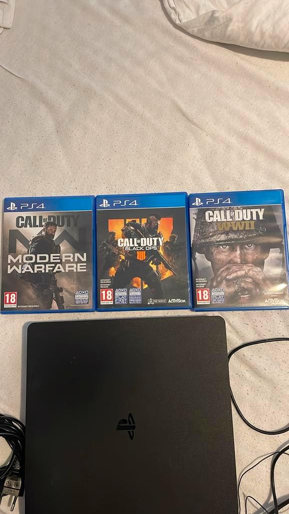 PlayStation 4 met controller en 3 Call of Duty games, Spelcomputers en Games, Spelcomputers | Sony PlayStation 4, Gebruikt, Original