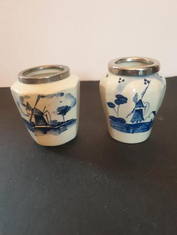 2 antieke Delfts blauwe lepelvaasjes. Mogen per stuk.  beschikbaar voor biedingen
