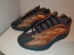 Yeezy 700 V3 Copper Fade - Maat 42, Kleding | Heren, Bruin, Ophalen of Verzenden, Yeezy, Sneakers of Gympen