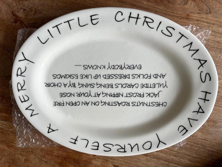 2x serveerschaal kerstmis met tekst, maison riviera, Diversen, Kerst, Zo goed als nieuw, Ophalen of Verzenden