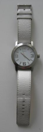 Oozoo horloge wit met lederen band wijzerplaat 5 cm, Sieraden, Tassen en Uiterlijk, Overige Accessoires, Ophalen of Verzenden